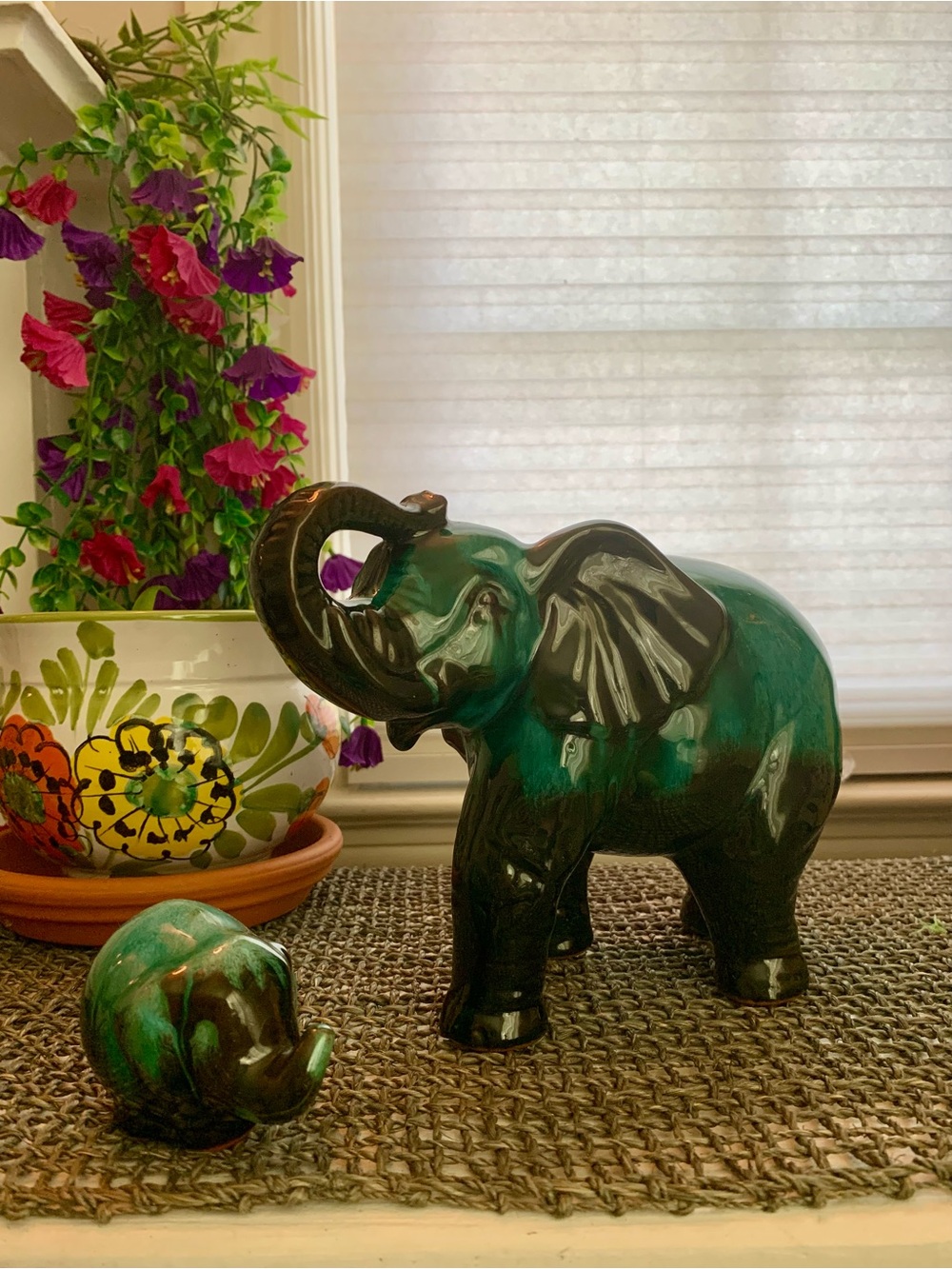 Blue Mountain Pottery Elephant Figurine Home Art Décor Set
